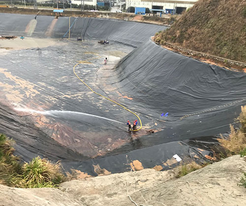 康县废水池清理